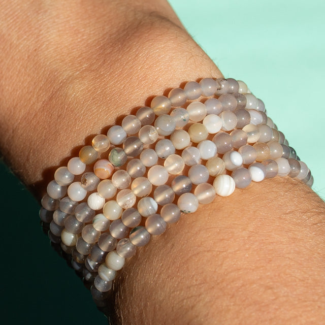 Gray Lace Agate Gemstone Bracelet