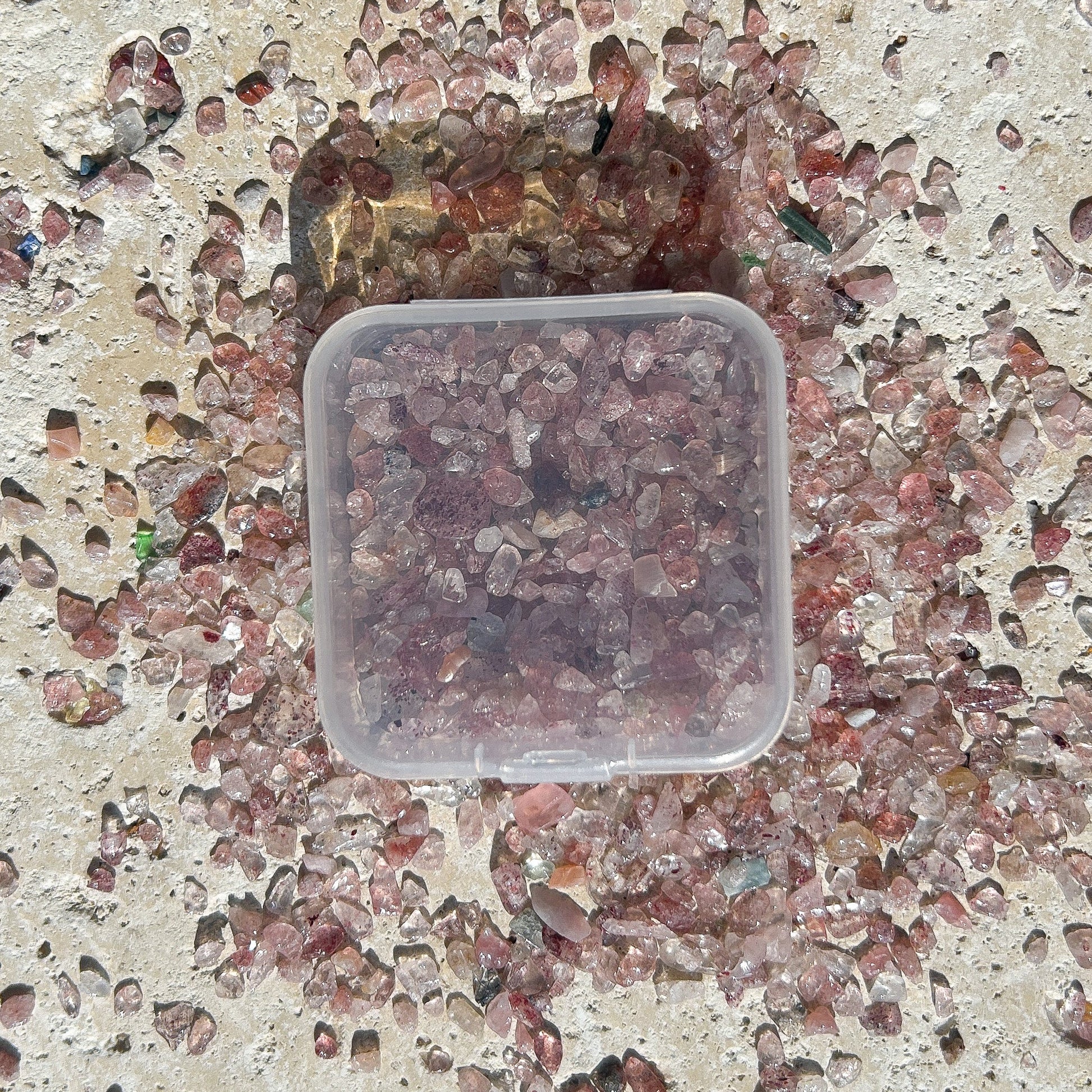 Strawberry Quartz Gemstone Chips